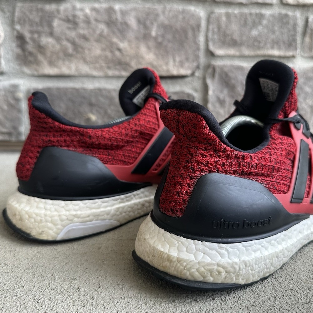 Size 11 - Men's adidas Ultraboost Red Black White EE3703 Sneakers Shoe Primeknit - Picture 7 of 11